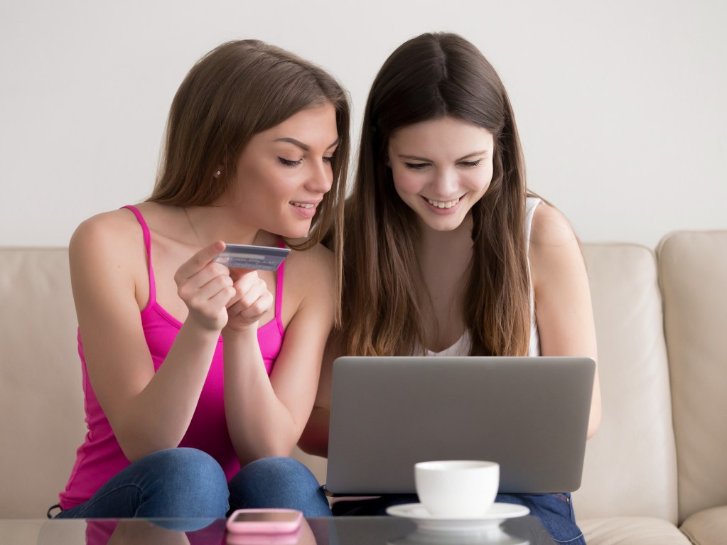 ¿IA es imprescindible en el e-Commerce este 2024?