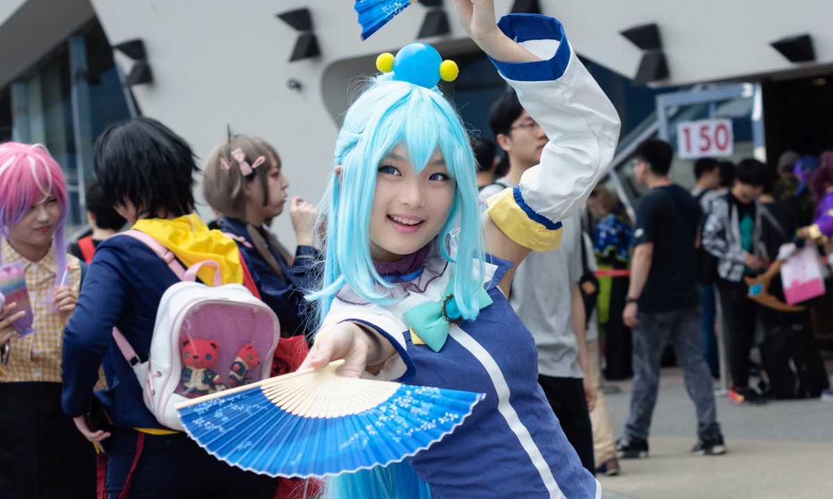 Intentan sin éxito prohibir en Japón cosplay de hombres vestidos