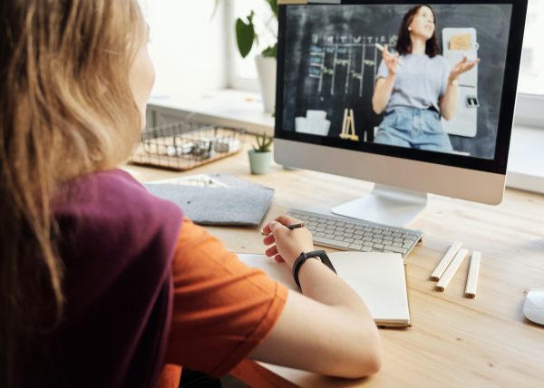 Cursos gratuitos apps.co