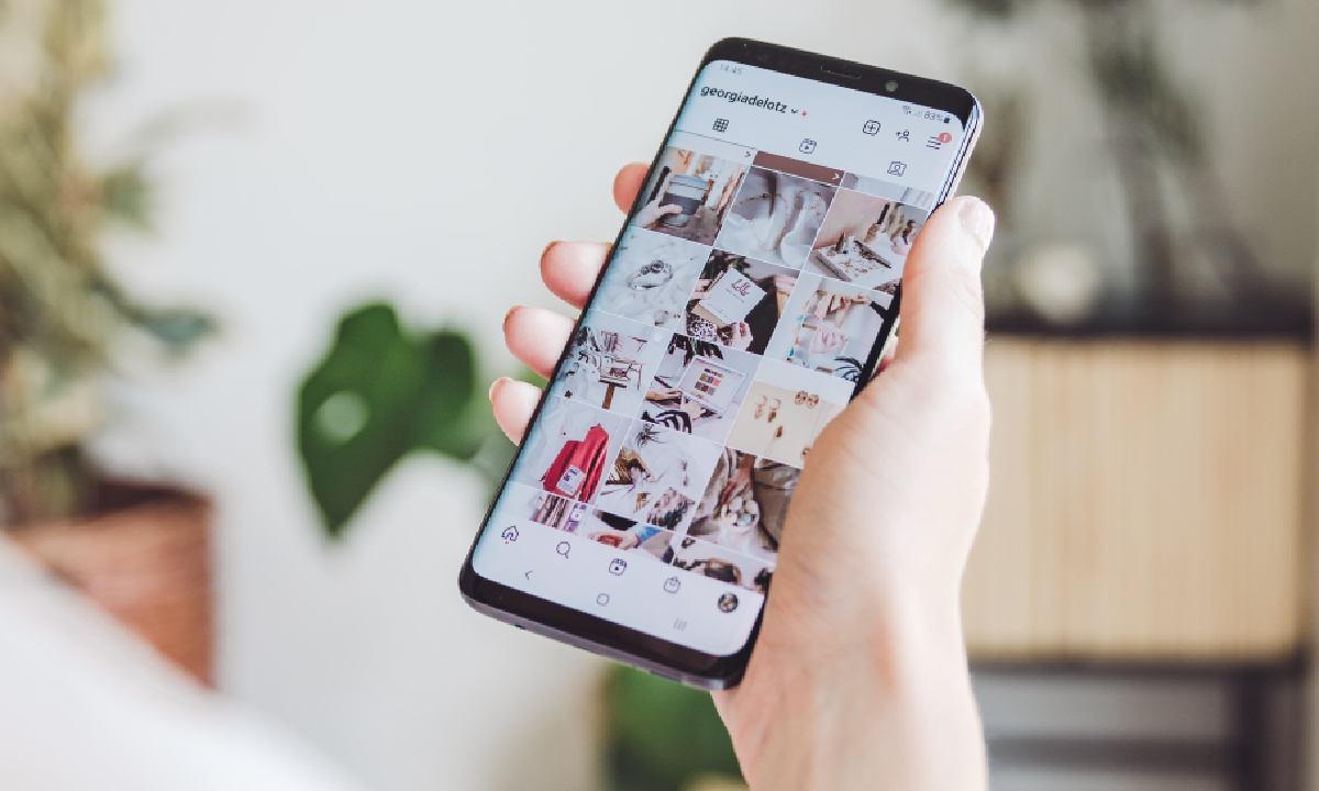 Selfis espontáneas, la copia de Instagram a BeReal • ENTER.CO