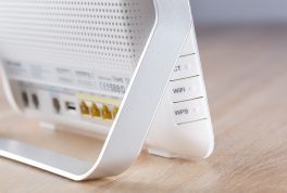 Conexión a internet.