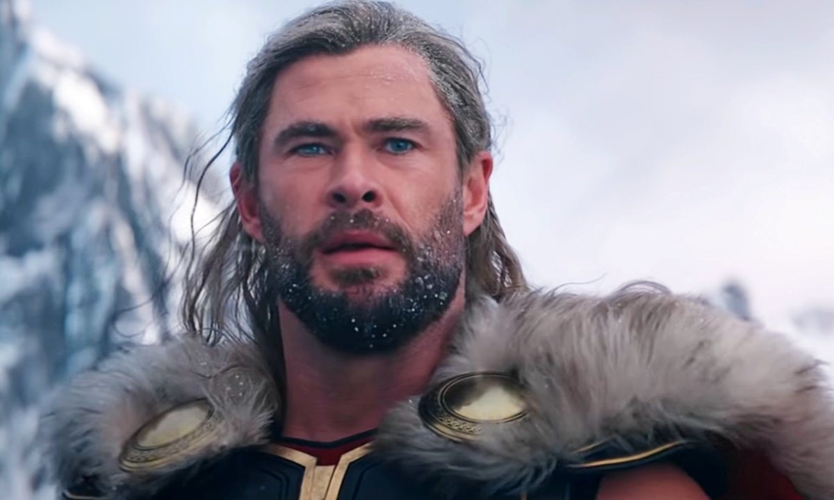 MidiaNews  Chris Hemsworth, o Thor, aparece mais magro em trailer de novo  filme