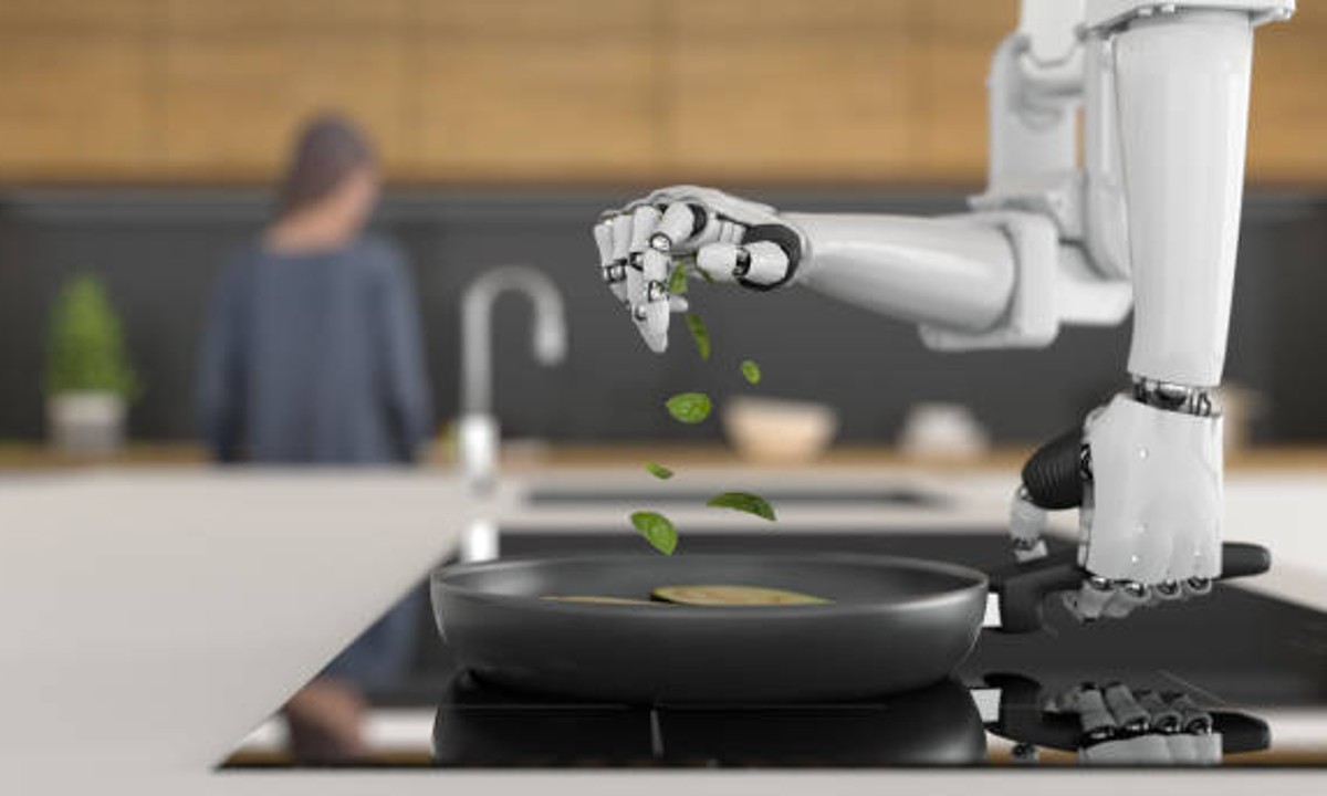 Así es el robot chef que aprende y prepara recetas tan solo con ver