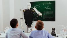 robot profesor