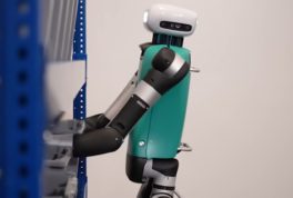 Robot