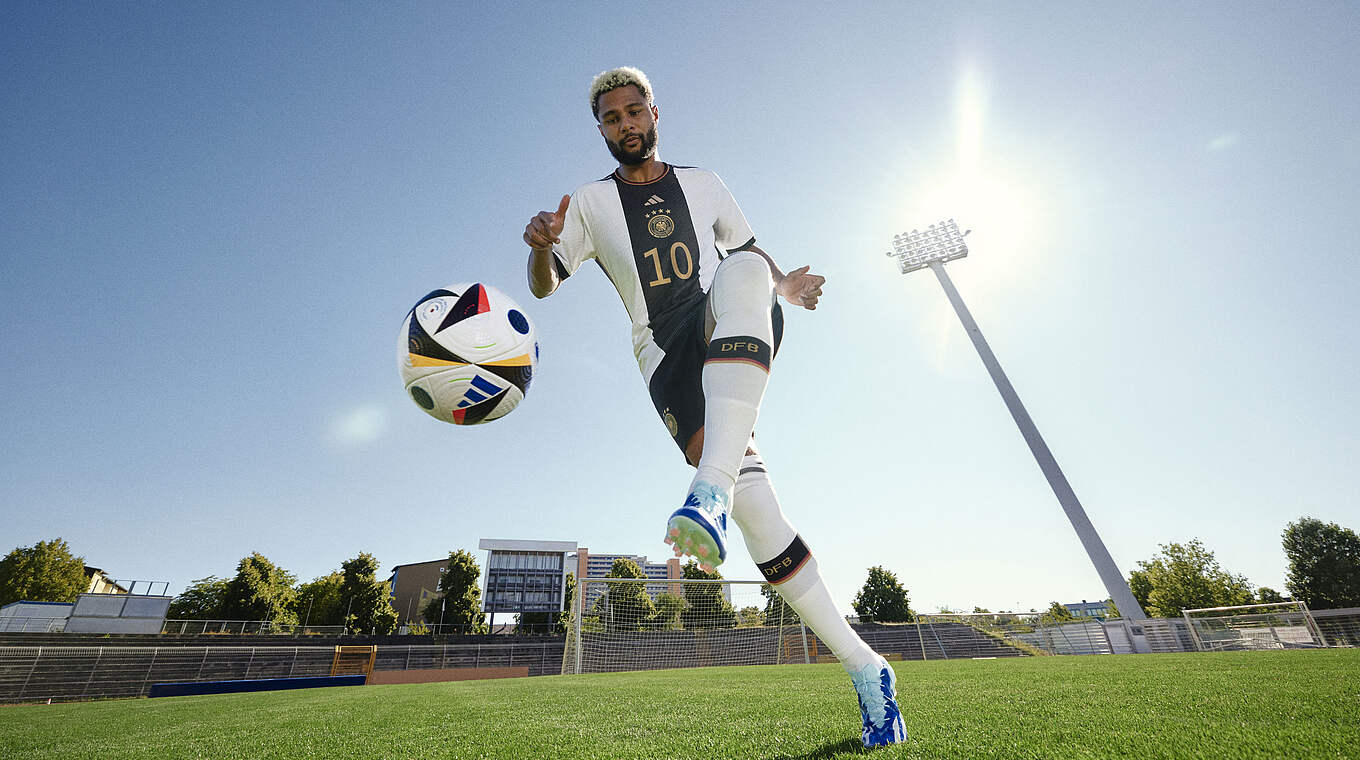 Balones conectados: el nuevo temor de los jugadores de fútbol, ya anularon dos goles en la Eurocopa