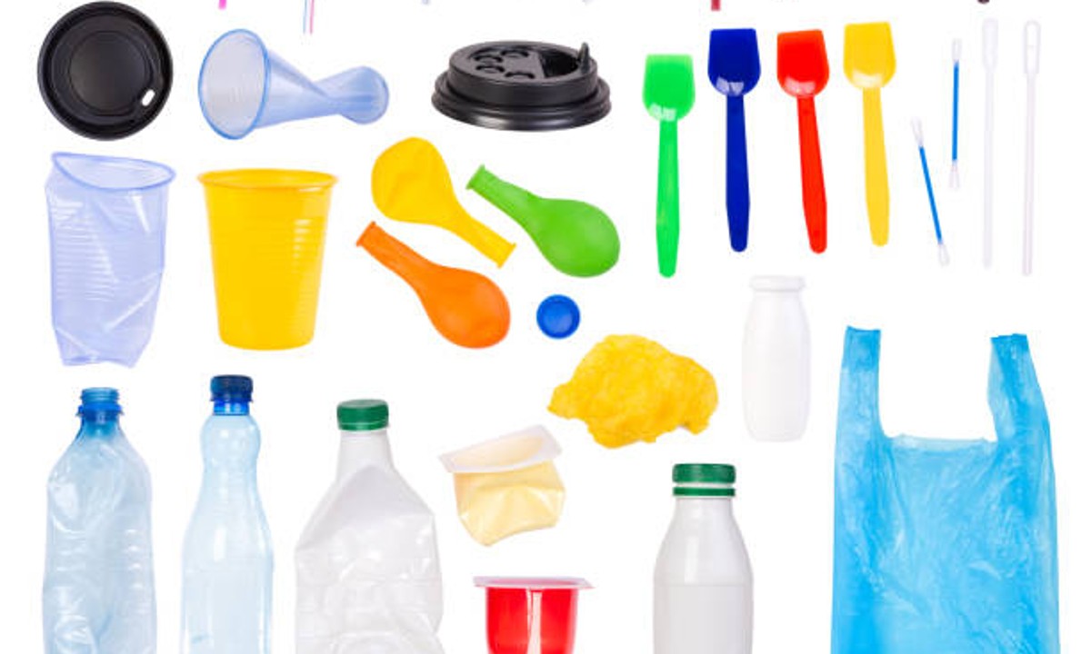 Ya no encontrarás en tiendas estos 6 productos de plástico a partir de julio: Adiós al confeti y serpentinas
