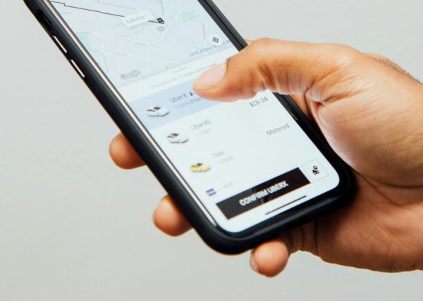 ¿Qué significa para los conductores de Uber, Didi y otras apps el pliego de modificaciones a la multa D12?