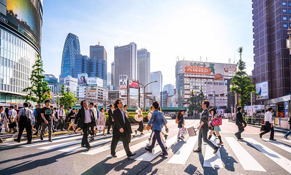 Por su población envejecida y baja natalidad Japón busca trabajadores extranjeros, facilitando ingreso al país