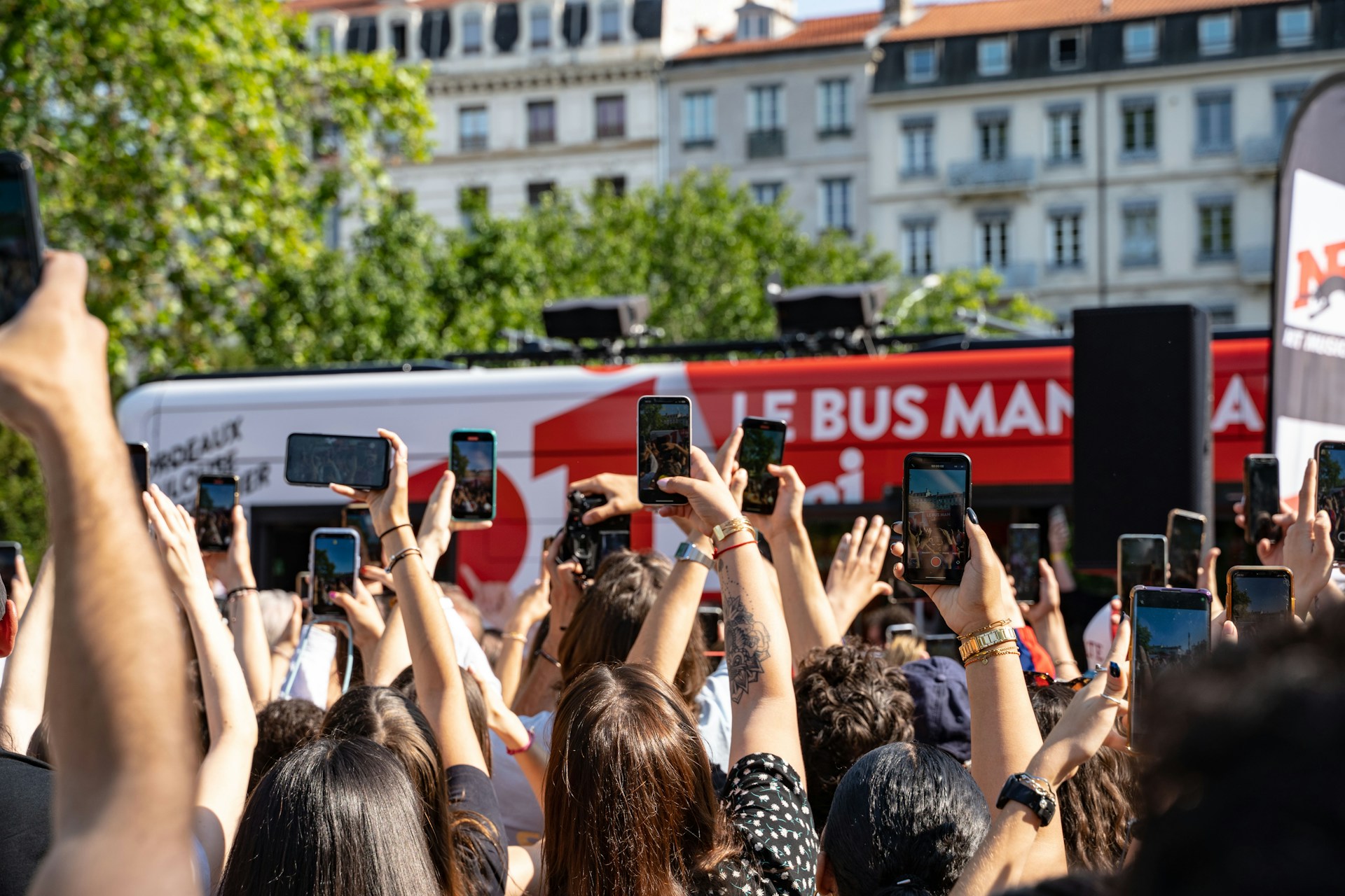 Instagram y X quieren robarle el puesto a TikTok: ambos ganan terreno en los videos cortos