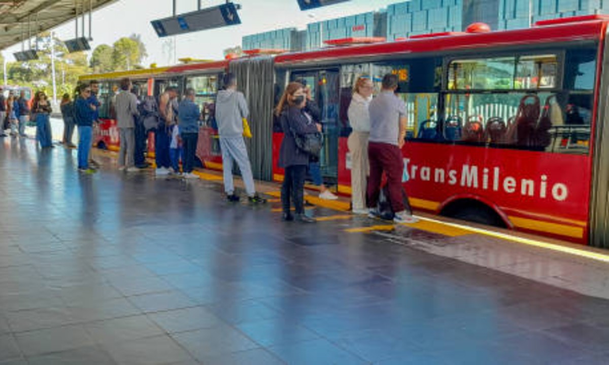 ¿Cómo activar y recibir notificaciones cuando tu bus de TransMilenio está por llegar?