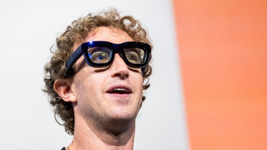 Las Gafas con IA de Meta son la próxima apuesta de la compañía para recuperar el dinero que perdió el metaverso.