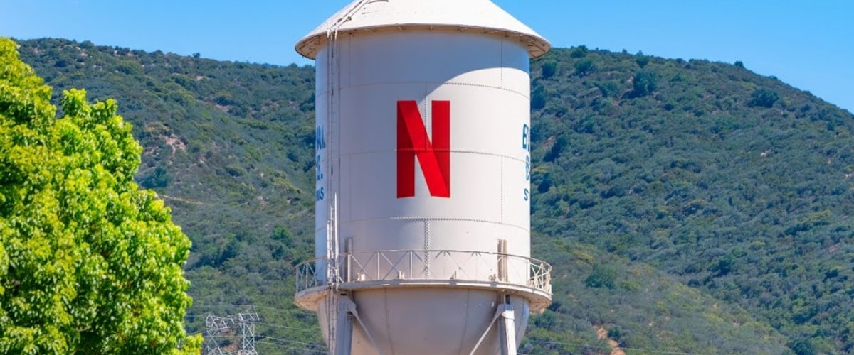 ¿El movimiento final de Netflix? La empresa ha cambiado la oferta de Compra de Warner para que sea 100 por ciento en efectivo