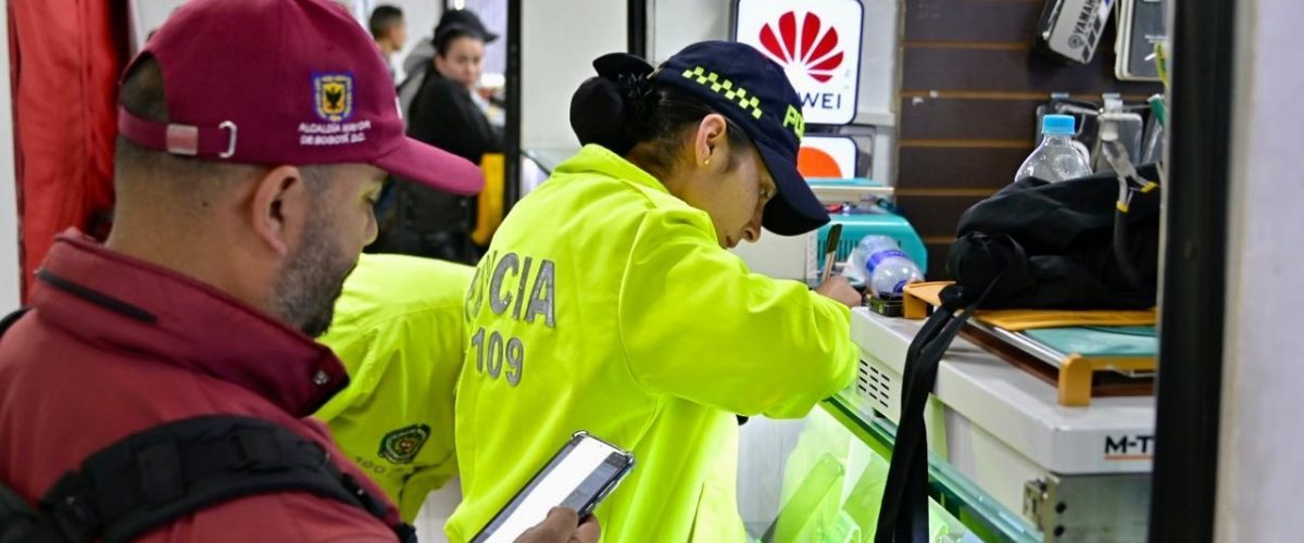 Los Celulares robados en San Victorino son un problema que va más alla de las redadas anuales.