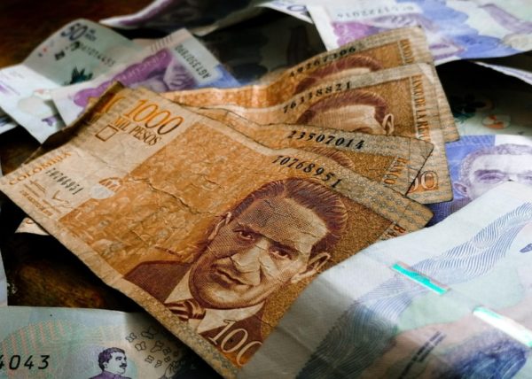 ¿Deben los trabajadores devolver el dinero del Aumento del salario mínimo vital 2026 si se anula el decreto?