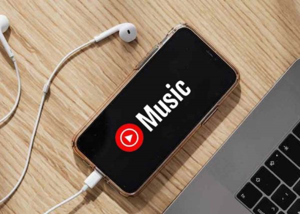 ¿Adiós al karaoke gratis? Las Letras en YouTube Music ahora te costarán una suscripción de Premium