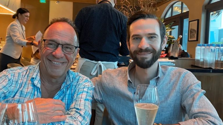 Un padre ha presentado una demanda contra Gemini asegurando que la IA llevó su hijo al suicidio.