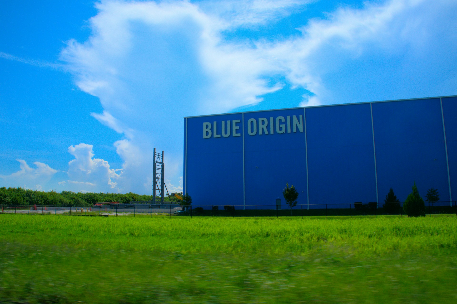 Blue Origin, de Jeff Bezos, inicia oficialmente su plan de llevar centros de datos de IA al espacio