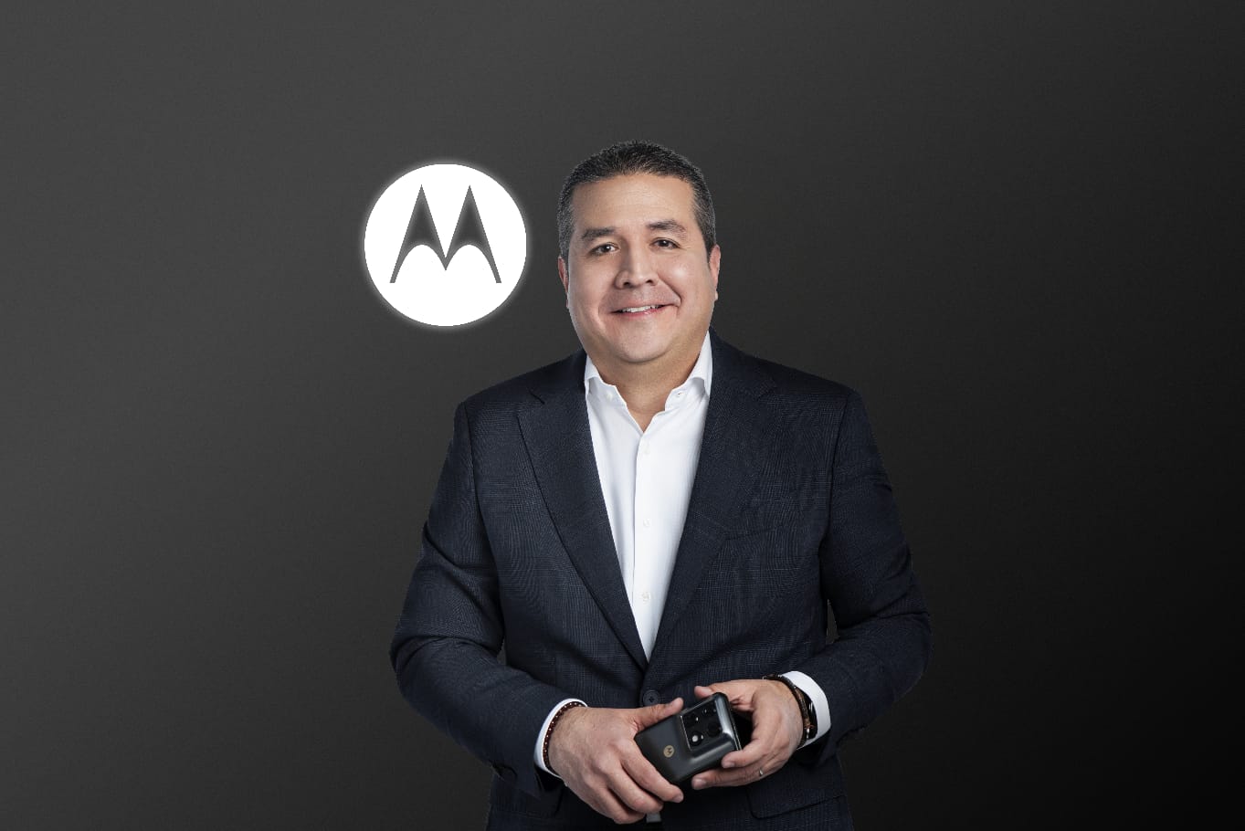 Motorola cambia de liderazgo en Colombia en plena batalla por el mercado móvil
