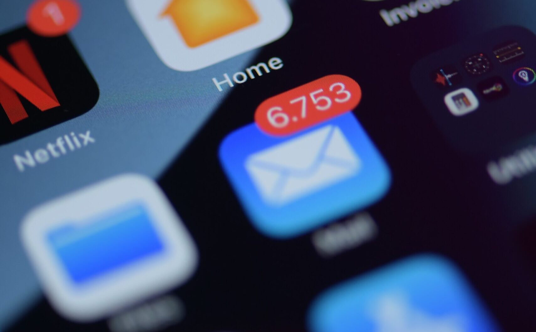 El exceso de inteligencia artificial en marketing está saturando a los consumidores