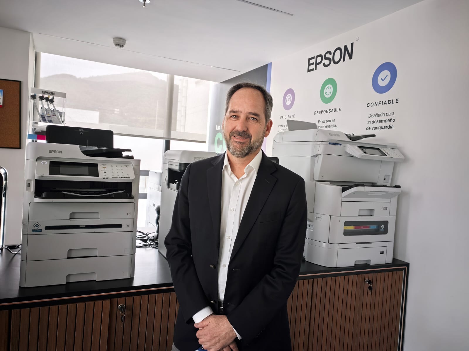 Epson quiere crecer a doble dígito en Colombia: habla su nuevo gerente corporativo