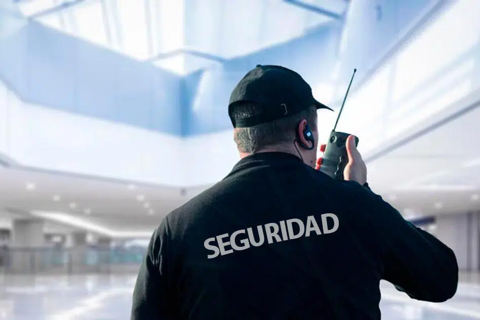 Radiocomunicación, IA y control de accesos: las tecnologías que modernizan la seguridad privada